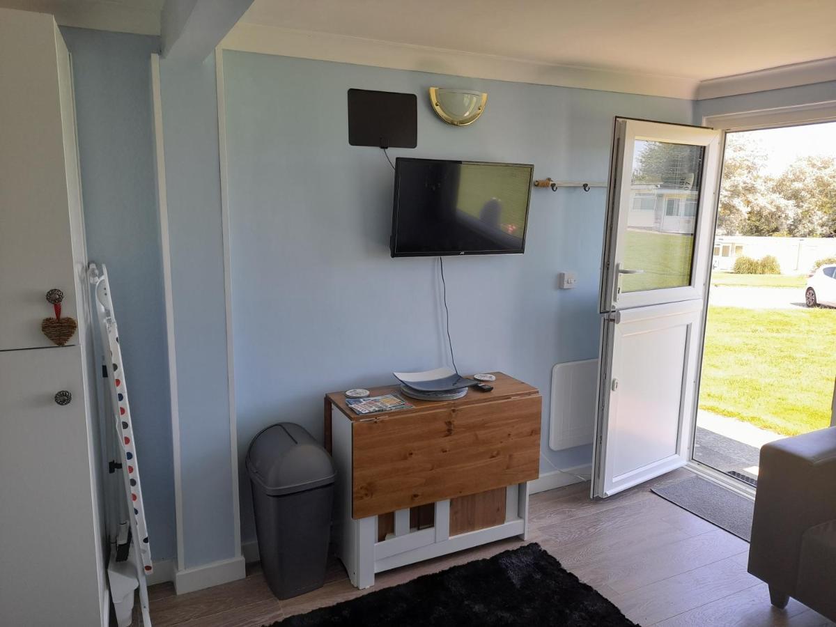 Sunrise 77 Sandown Bay Holiday Centre Generous Ferry Saving! Екстер'єр фото